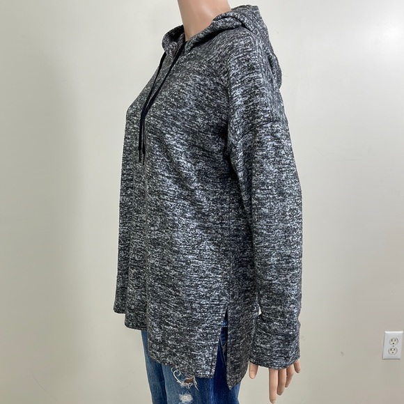 Cable & Gauge Cozy Heather Black Knit Hooded Pullover - Picture 6 of 16